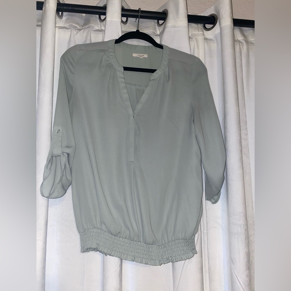 Maurice’s sage blouse size small